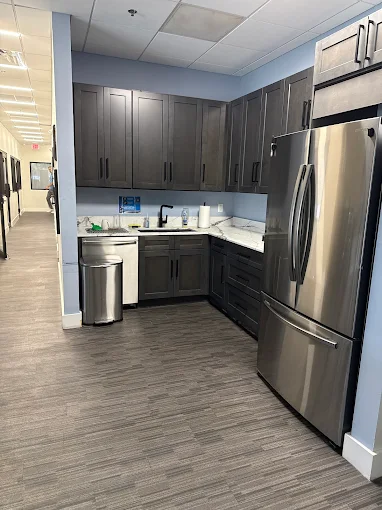 Aliya Academy, Location